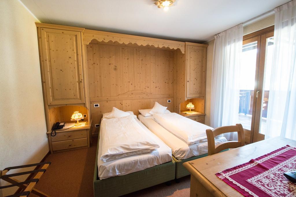 Hotel Garni Norma Madonna Chambre photo