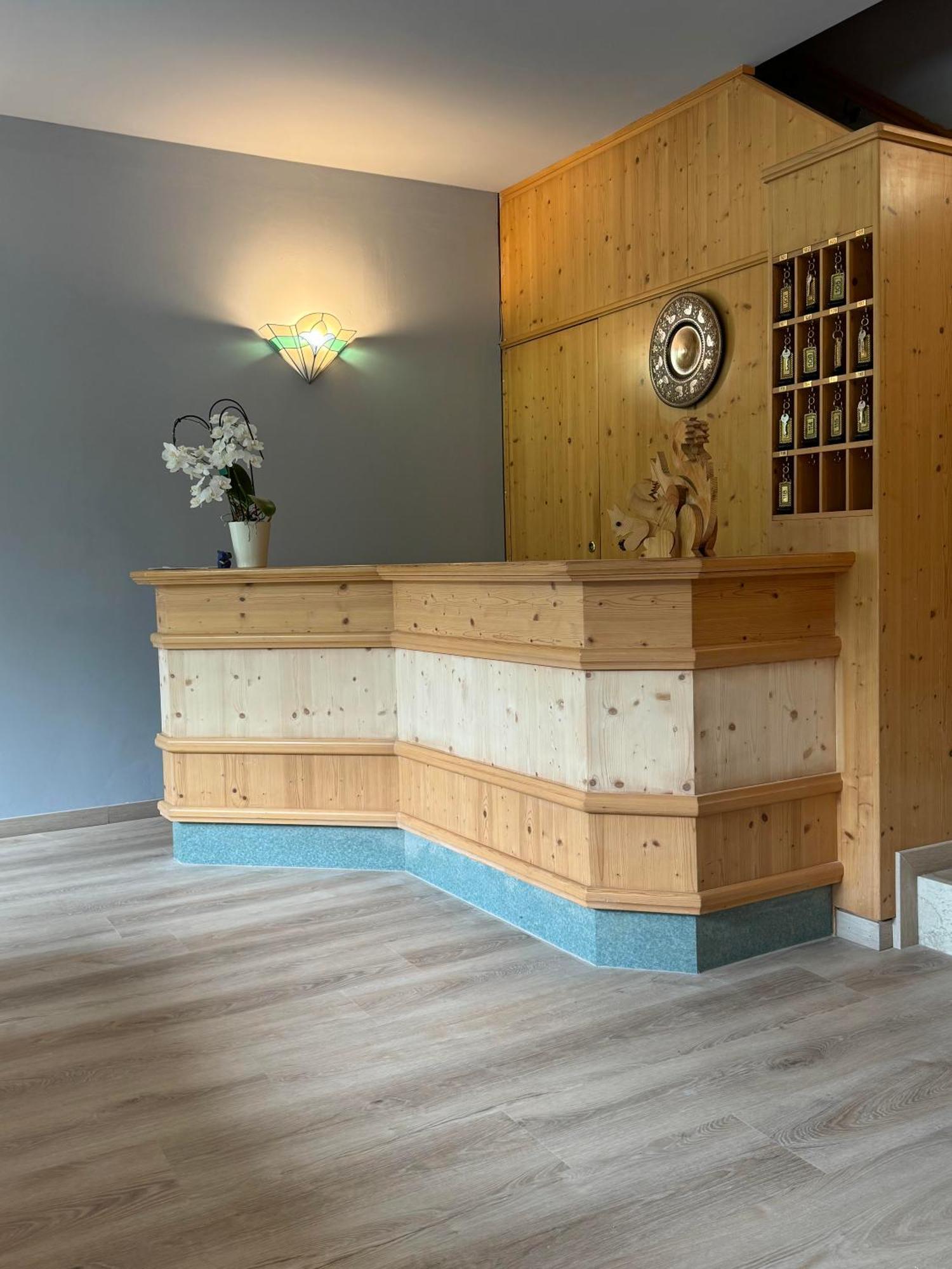 Hotel Garni Norma Madonna Extérieur photo